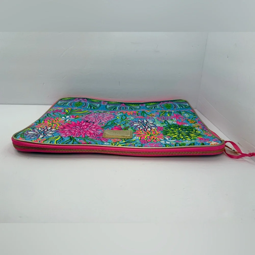 Lilly Pulitzer Laptop Sleeve Pouch Seabreeze Blue Walking On Sunshine - Picture 7 of 11